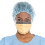FLUIDSHIELD 3 Fog-Free Surgical Mask With SO SOFT* Lining, Visor